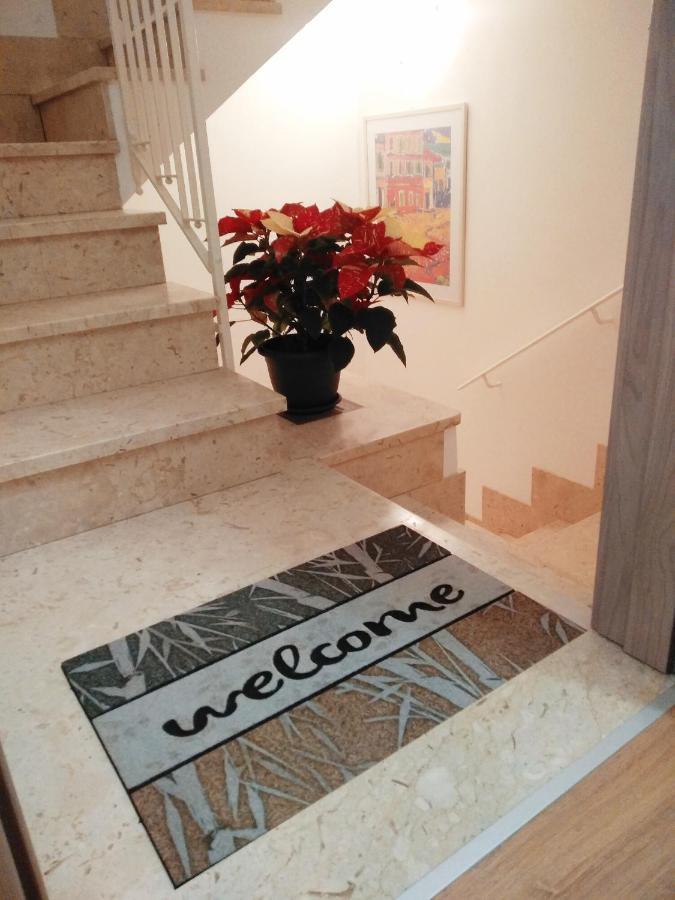 Alcamo Rooms Con Garage Privato 外观 照片