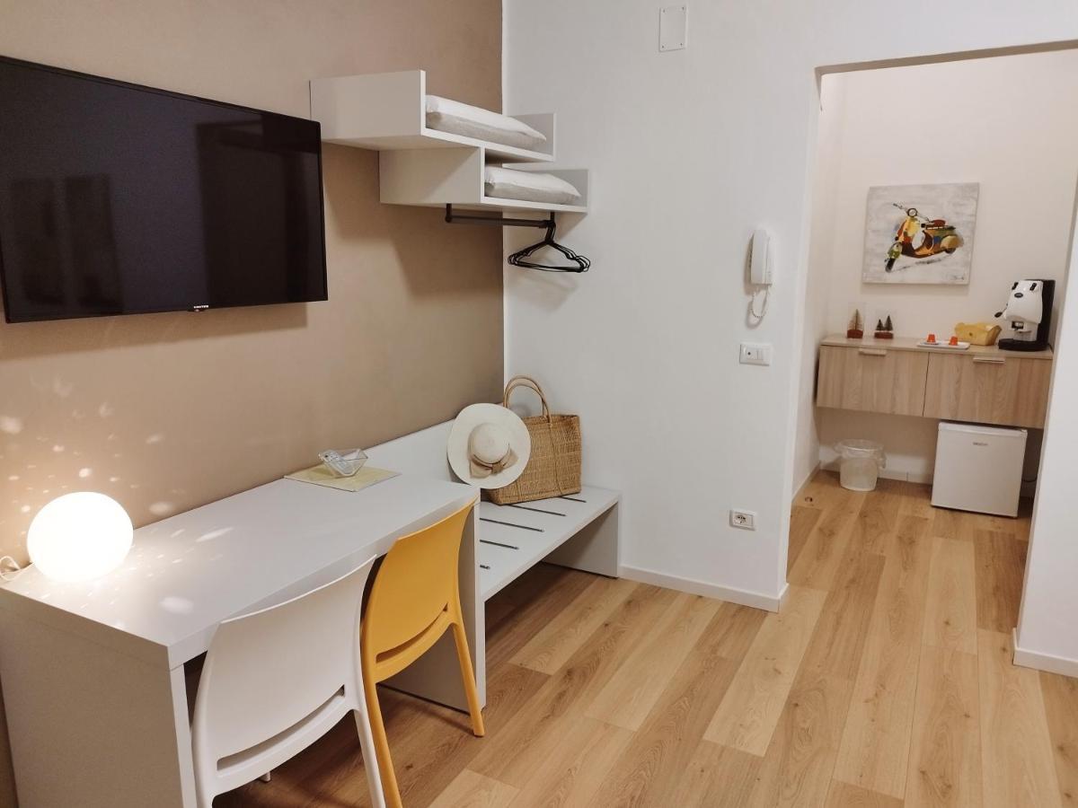 Alcamo Rooms Con Garage Privato 外观 照片