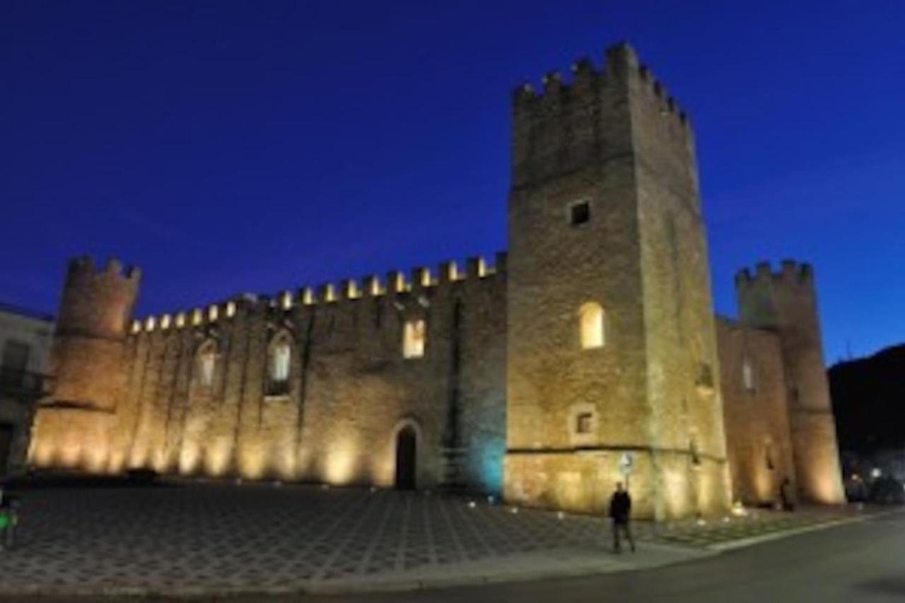 Alcamo Rooms Con Garage Privato 外观 照片